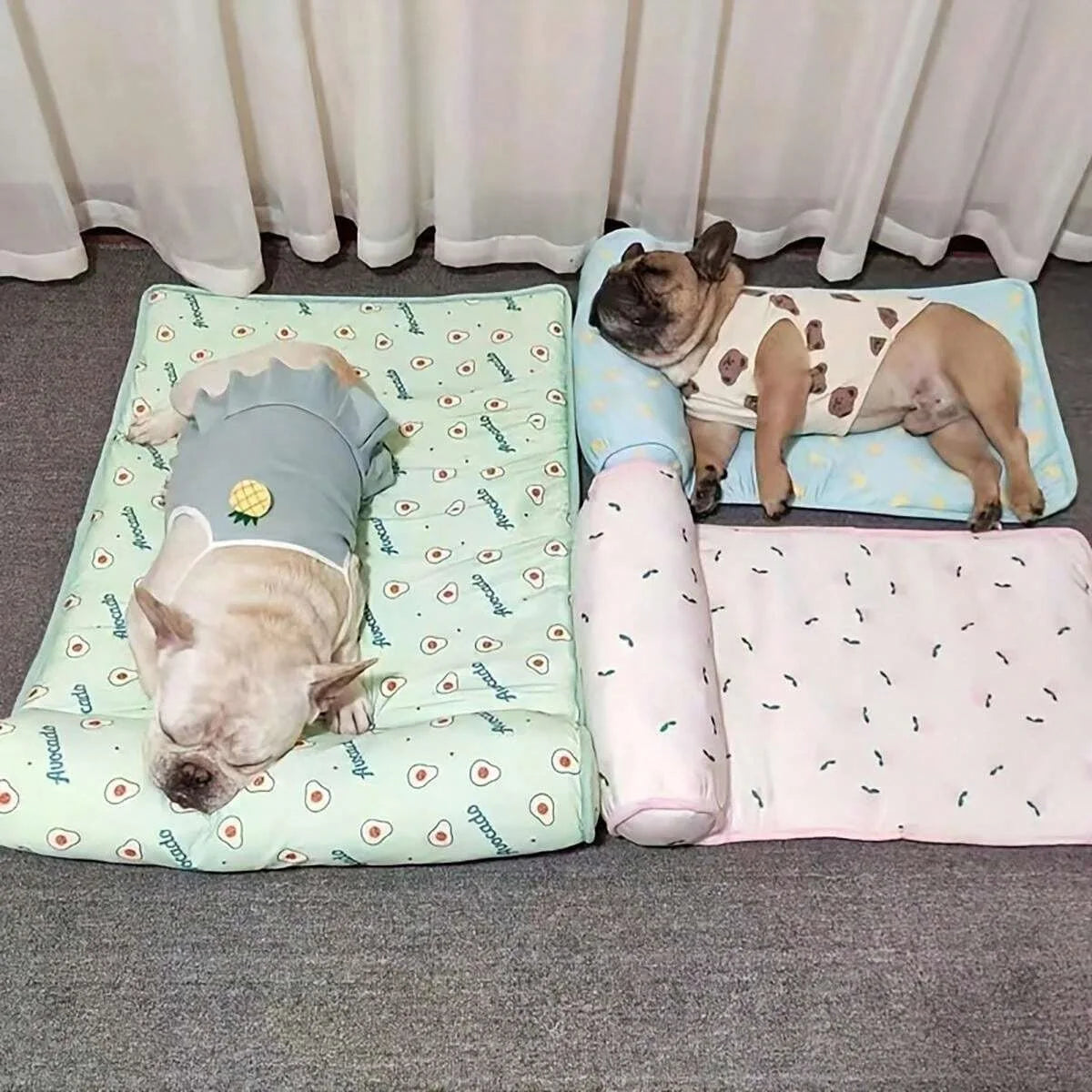 Tapis rafraîchissant pour animaux avec oreiller